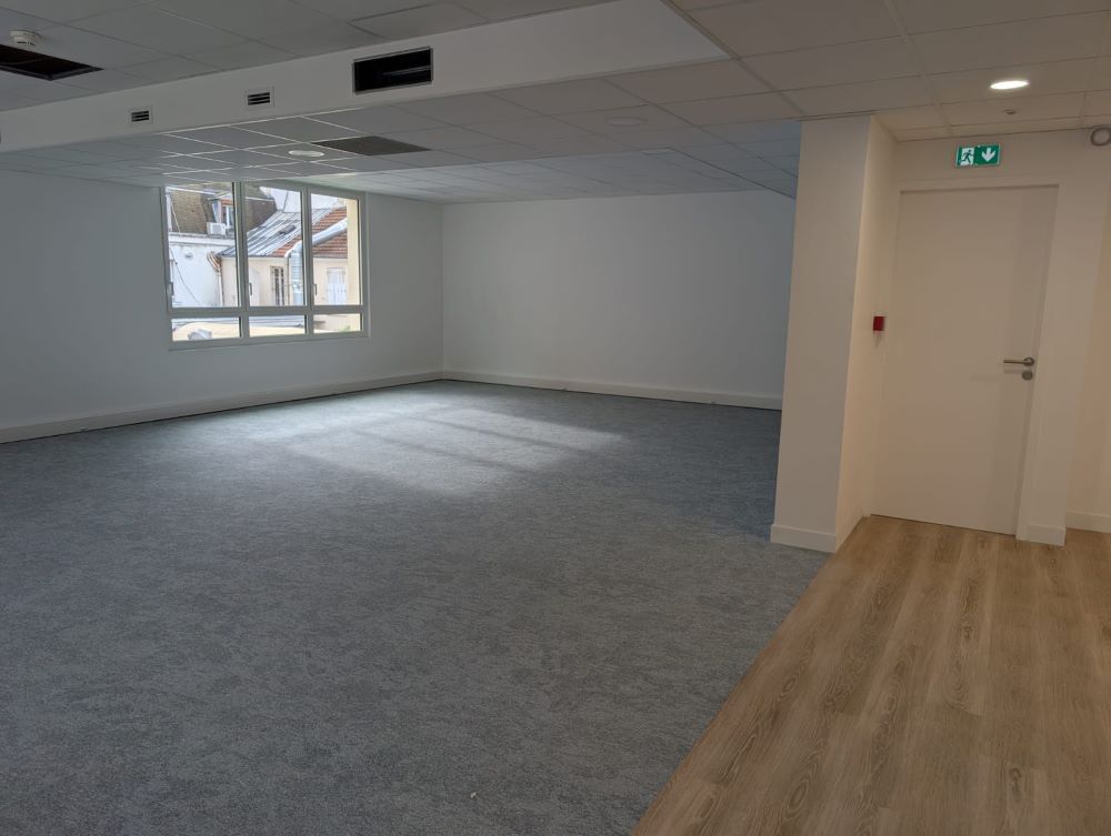 location Bureaux VINCENNES - Photo 6