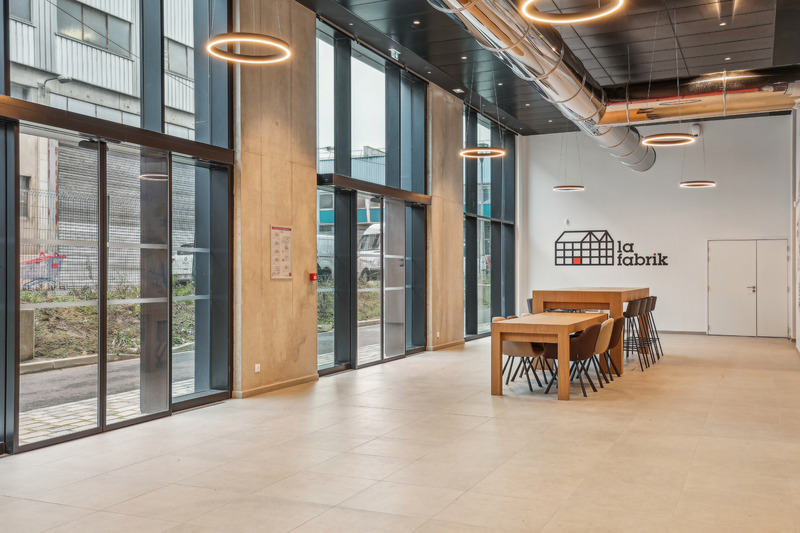 vente Bureaux IVRY SUR SEINE - Photo 2