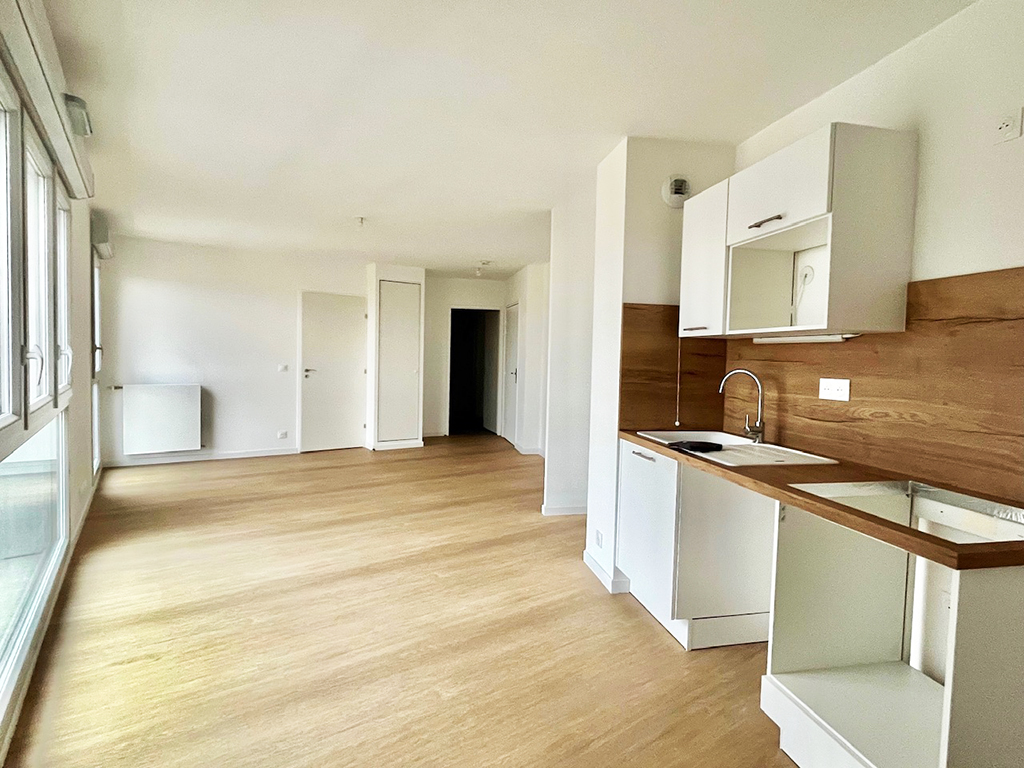 Drancy (93) - Elegancia