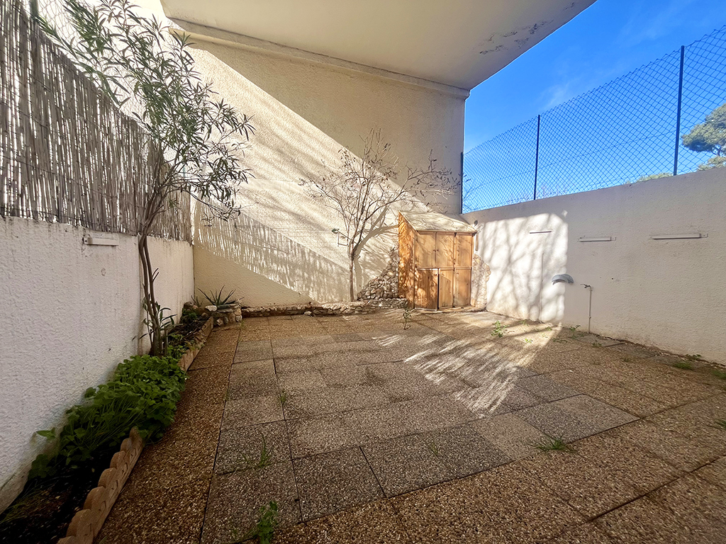 Vitrolles (13) - VITROLLES - Les Pignes